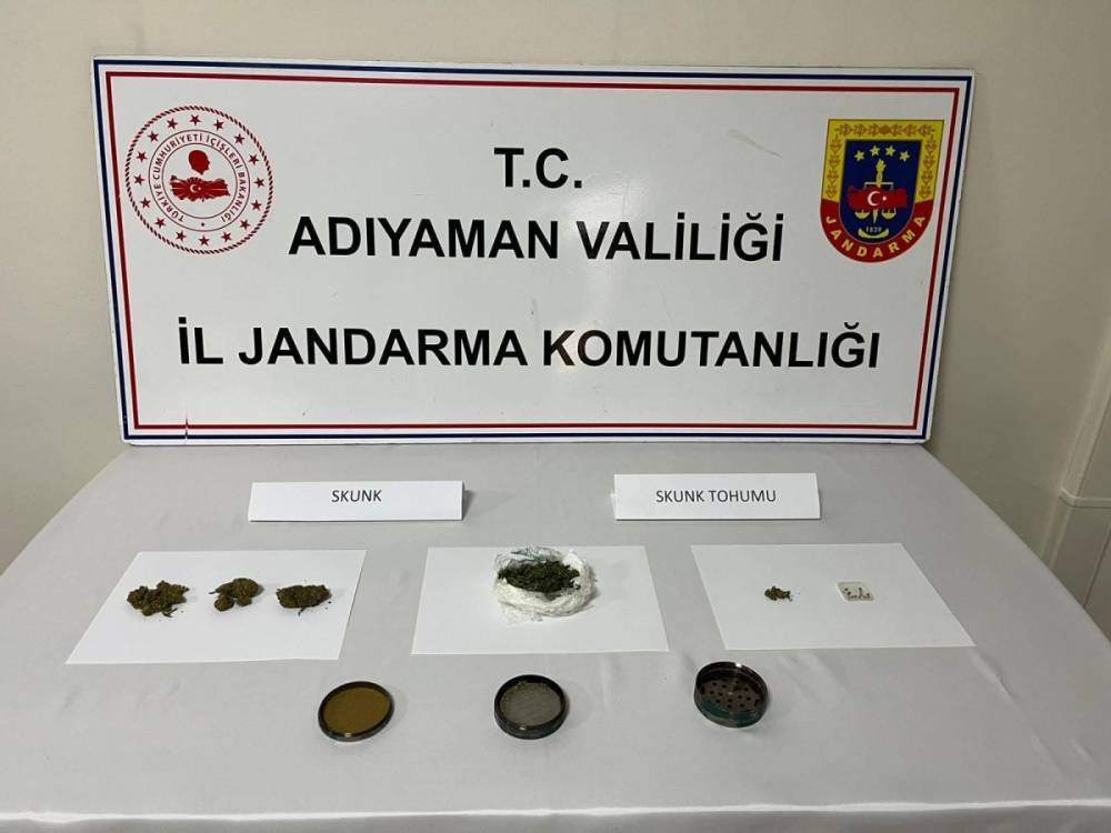 Adıyaman’da durdurulan araçta uyuşturucu ele geçirildi: 1 gözaltı 