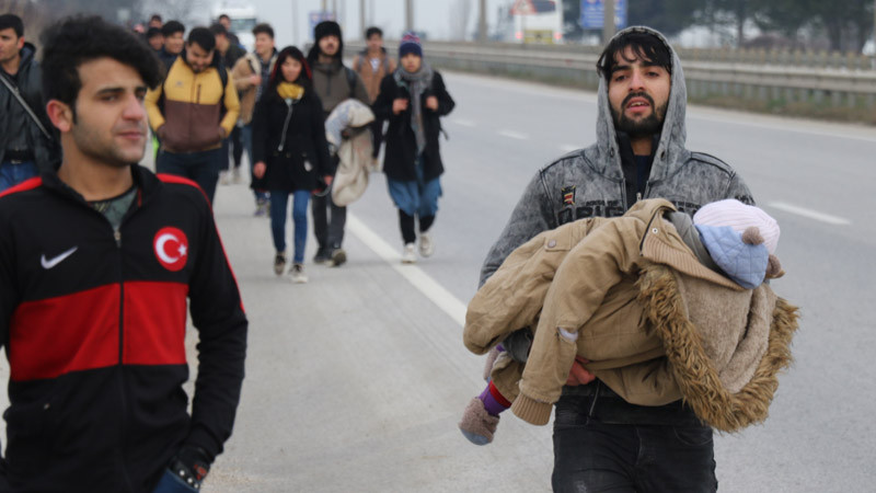 Almanya'da yaşayan Suriyelilere şok: Hepsini gönderecekler!