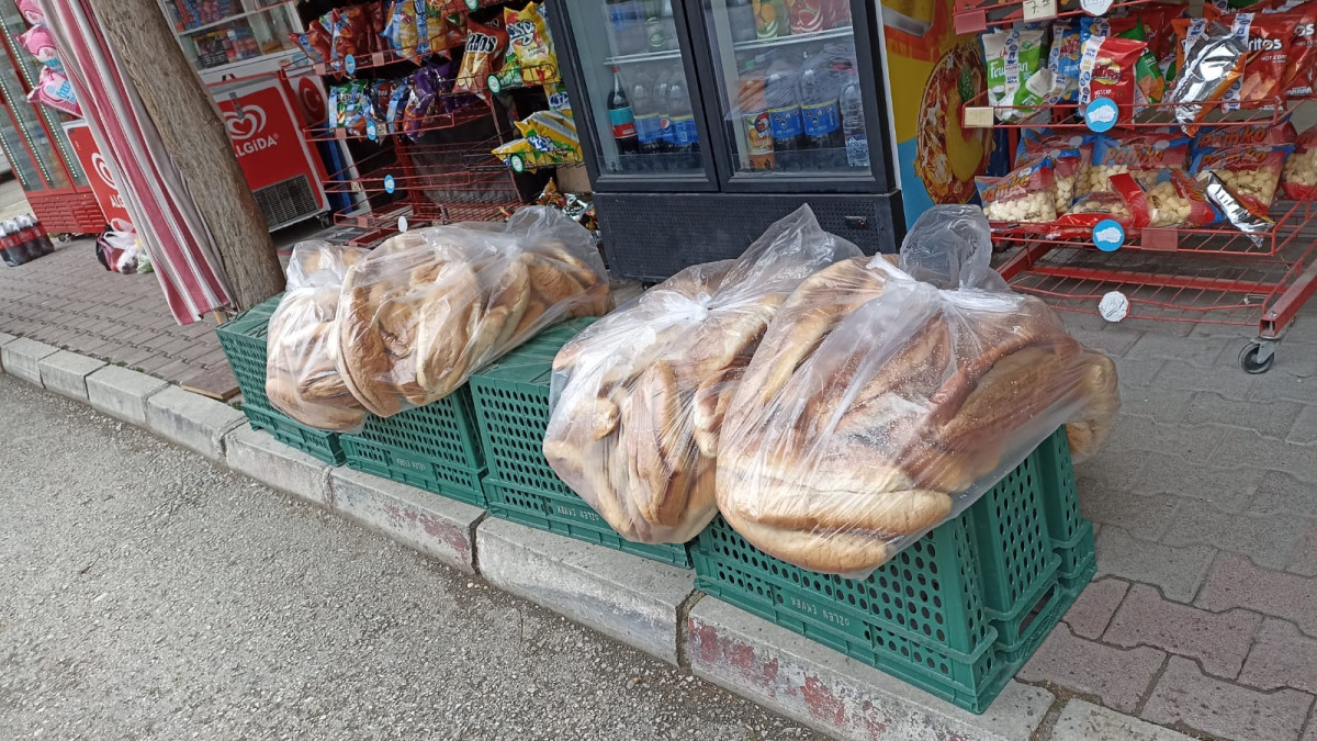 Burdur’da bayat ekmek yok satıyor