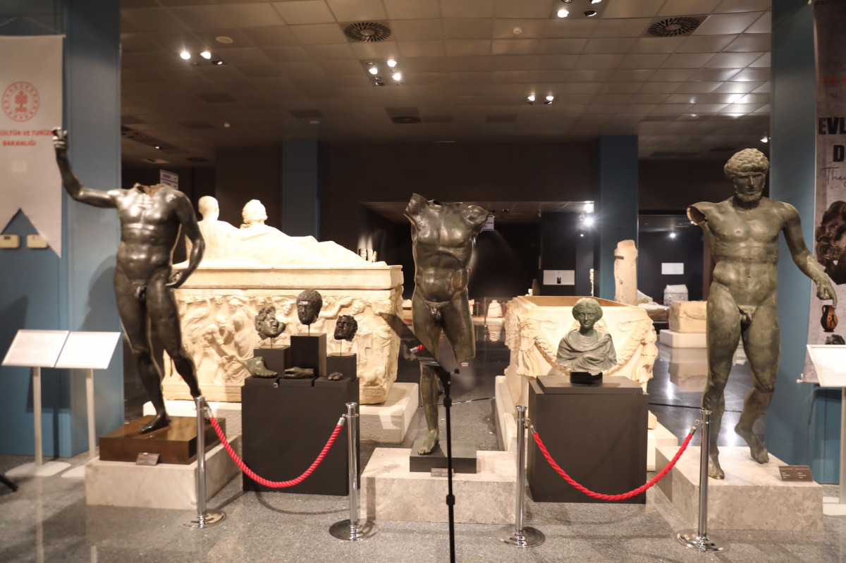 Burdur'dan kaçırılan tarihi eserler Antalya'da! Çok yakında Burdur Müzesi'nde...