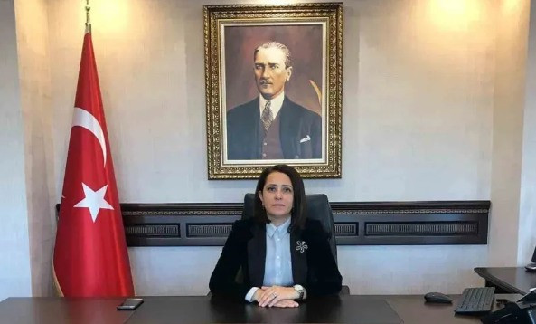 Burdur’un ilk kadın valisi Tülay Baydar Bilgihan oldu