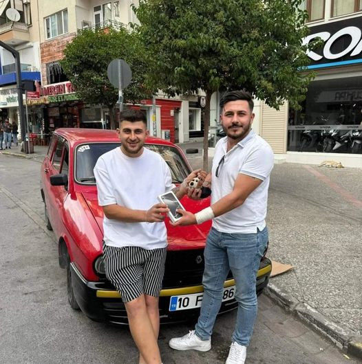 Duyan Şaşırıyor! Toros Aracını iPhone ile Takas Etti!