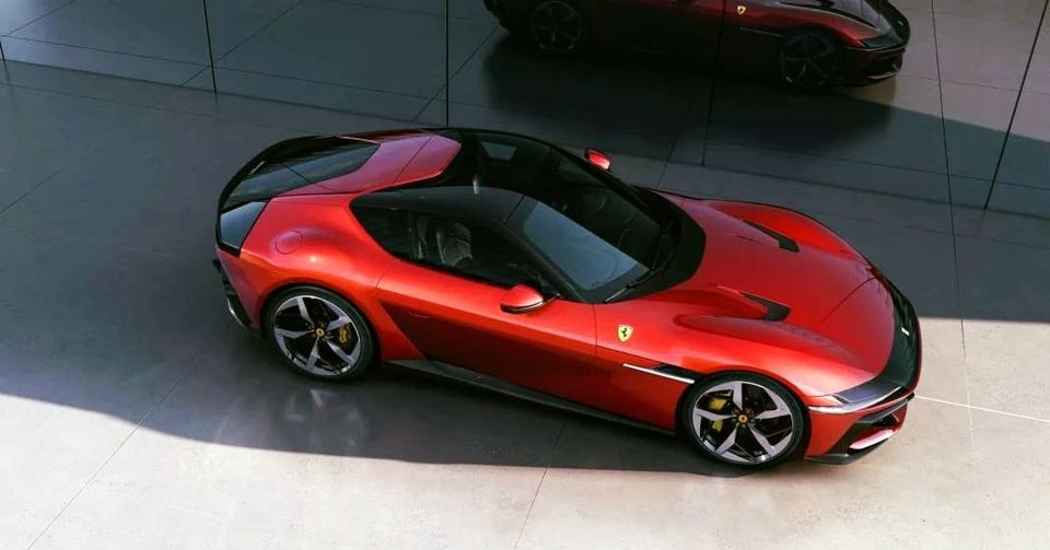 Ferrari En Güçlü Otomobilini Tanıtıldı: 819 Beygir Gücünde!