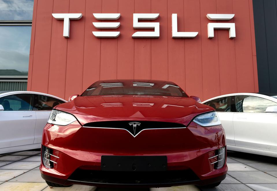 Tesla araç fiyatlarını düşürdü, işte güncel  rakamlar